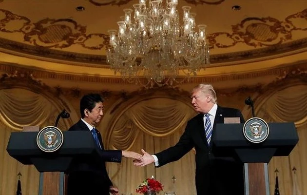 Τι συμφώνησαν Τραμπ – Άμπε για την «πίεση» στη Βόρεια Κορέα